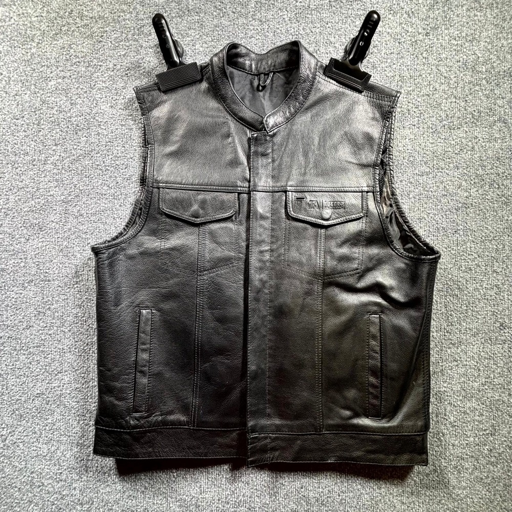Petro Lube TA Truck Service Leather Biker Vest Men's XL Tire Promo Embossed Logo